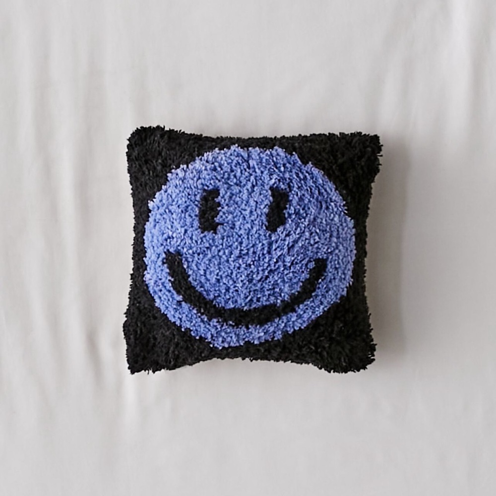 Happy Face Tufted Mini Throw Pillow